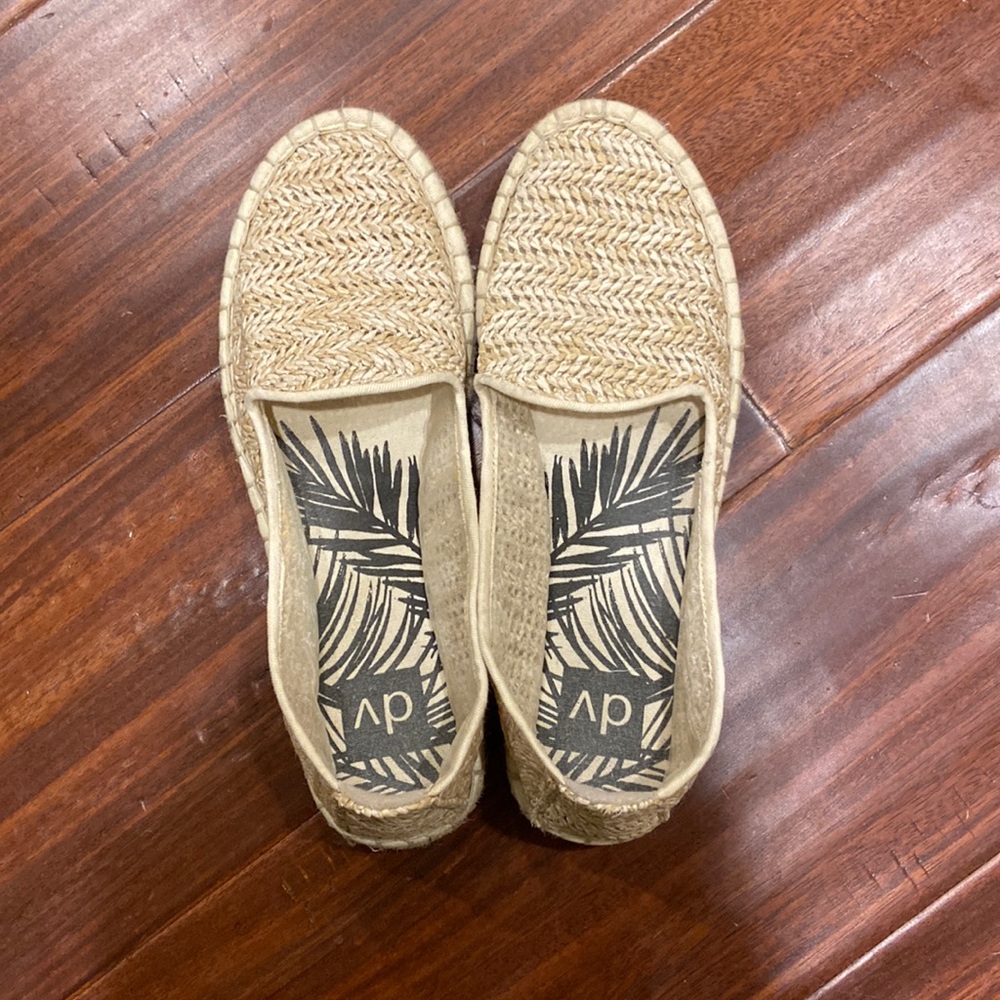 DV Dolce Vita Desiree Espadrilles Shoes